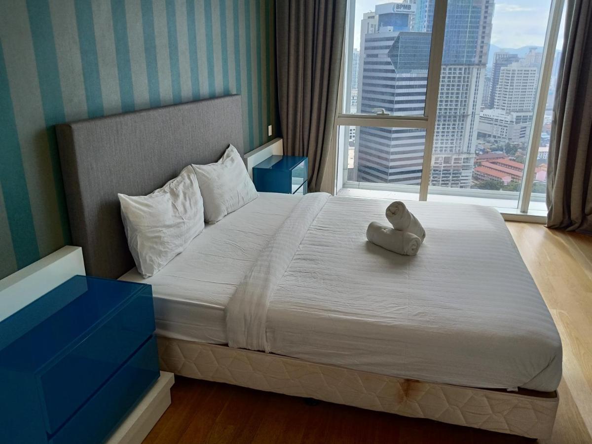 The Platinum Klcc Suites By Whitfield クアラルンプール エクステリア 写真