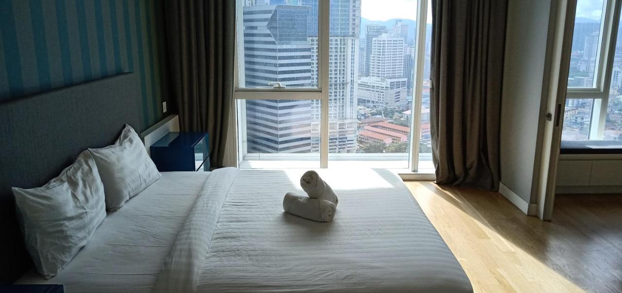The Platinum Klcc Suites By Whitfield クアラルンプール エクステリア 写真